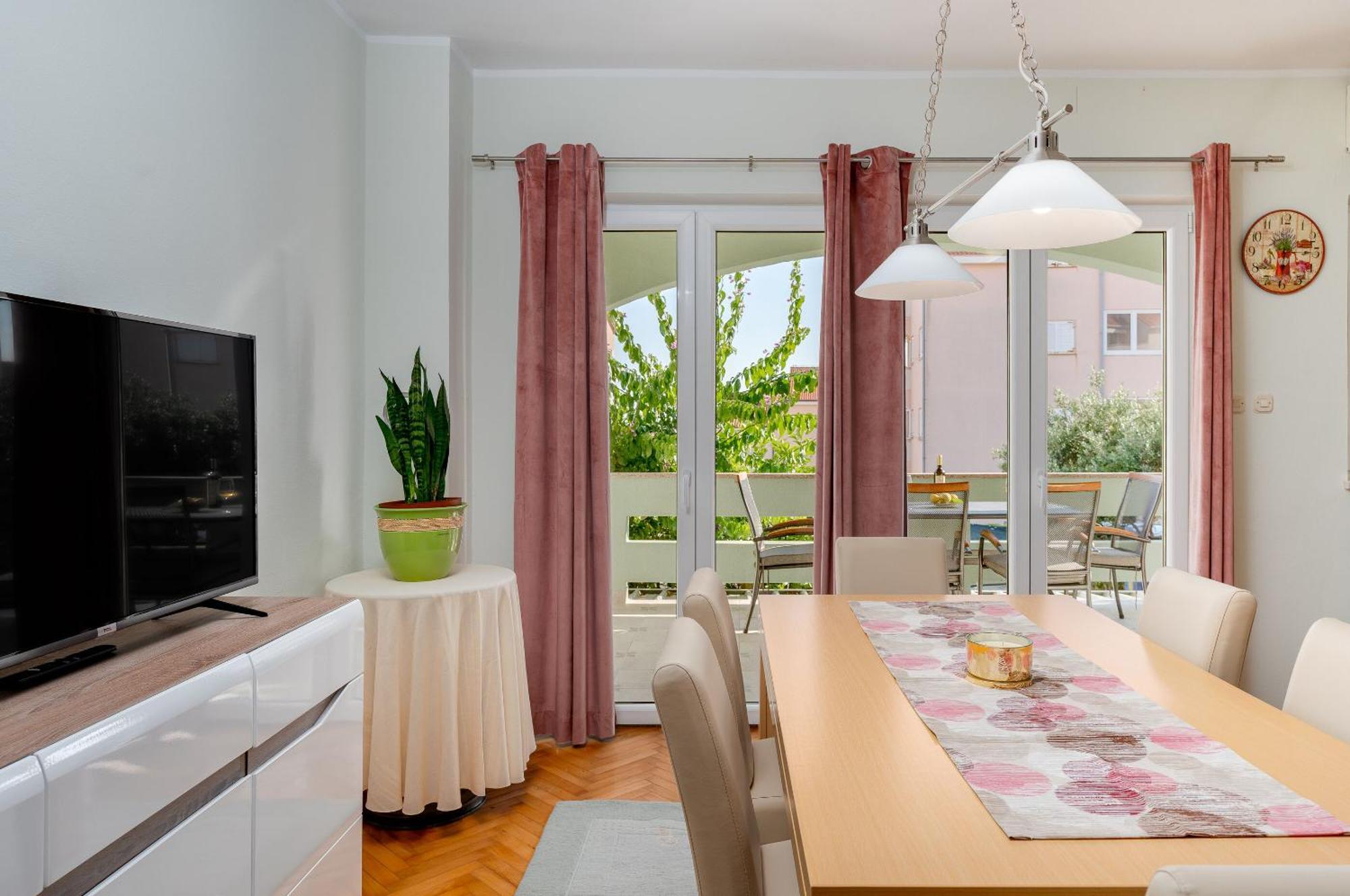 Apartments Jasna โนวาลยา ภายนอก รูปภาพ